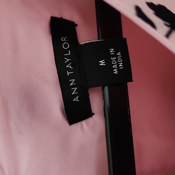 EUC Ann Taylor Pink Floral Dress Size M - Picture 2 of 4